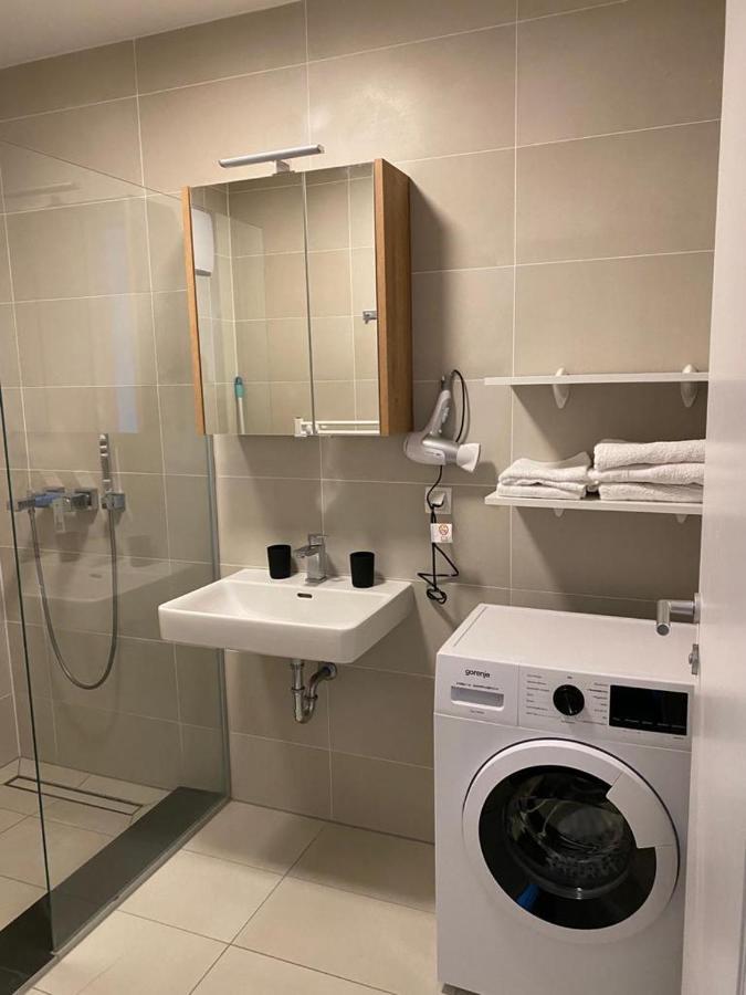 Modern Apartment With Garden Near City Center Wenen Buitenkant foto